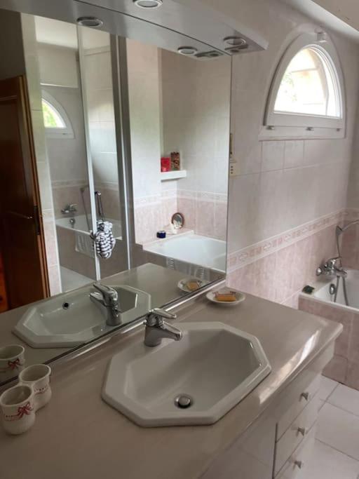 Belle Villa Basque Avec Piscine Et Jardin De 3000M2 Saint-Jean-de-Luz Luaran gambar