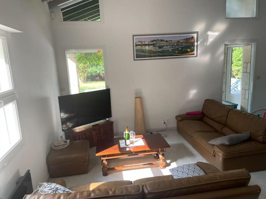 Belle Villa Basque Avec Piscine Et Jardin De 3000M2 Saint-Jean-de-Luz Luaran gambar